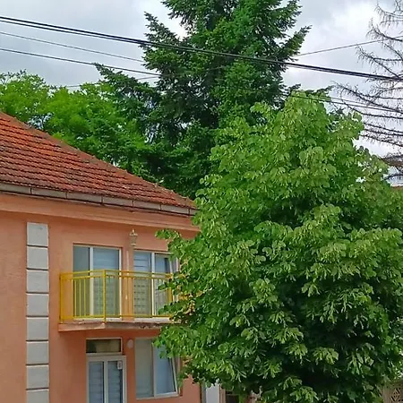 жути ранац - Zuti Ranac - Yellow Backpack 아파트