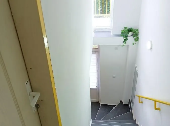 жути ранац - žuti Ranac - Yellow Backpack Апартаменты *