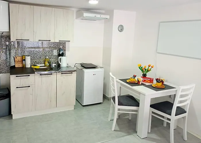 жути ранац - žuti Ranac - Yellow Backpack